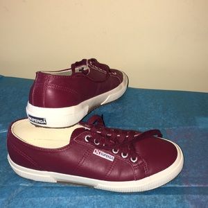 Women’s sneakers